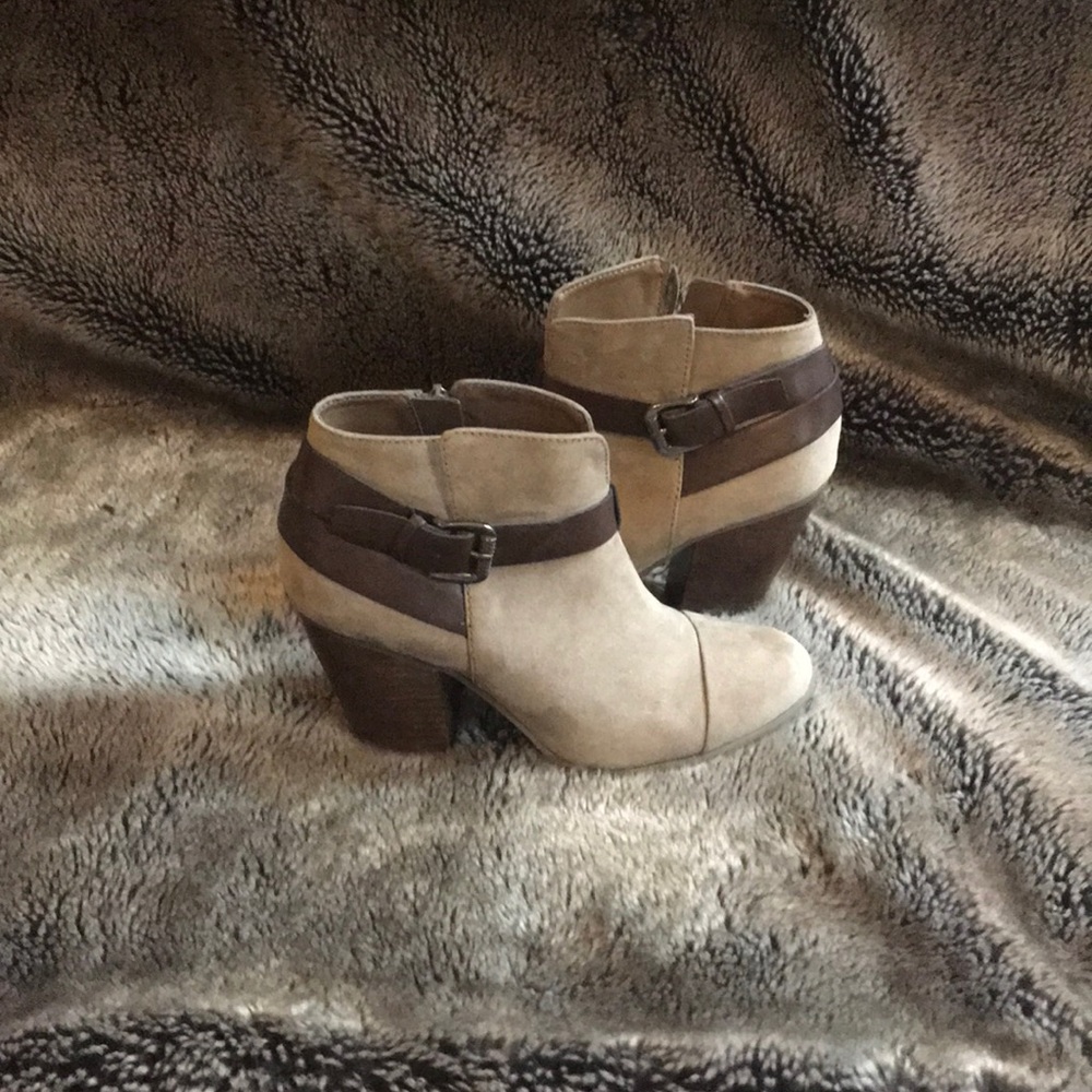 Carlos Santana booties